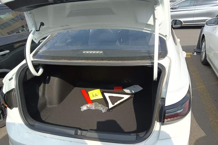 Used Volkswagen Lavida 2025 New Sharp 1.5L Outstanding New Edition Trunk