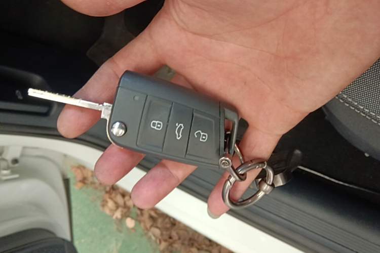 Used Volkswagen Lavida 2025 New Sharp 1.5L Outstanding New Edition Vehicle Key