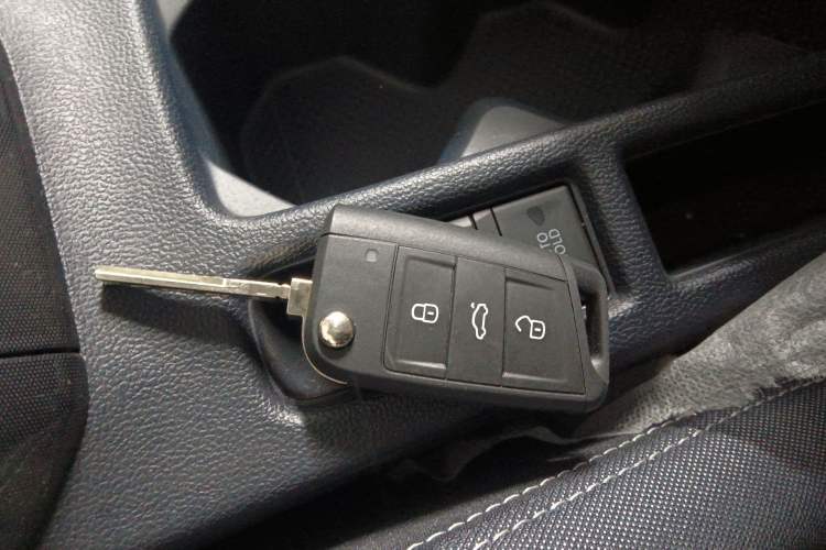 Used Volkswagen Lavida 2025 New Sharp 1.5L Outstanding New Edition Vehicle Key