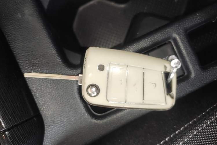 Used Volkswagen Lavida 2025 New Sharp 1.5L Outstanding New Edition Vehicle Key