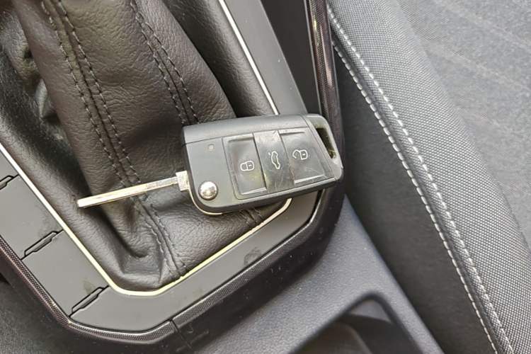 Used Volkswagen Lavida 2025 New Sharp 1.5L Outstanding New Edition Vehicle Key