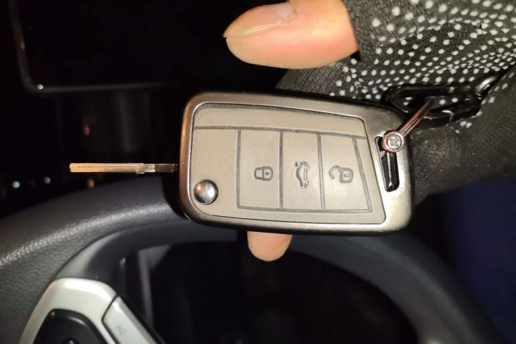 Used Volkswagen Lavida 2025 New Sharp 1.5L Outstanding New Edition Vehicle Key