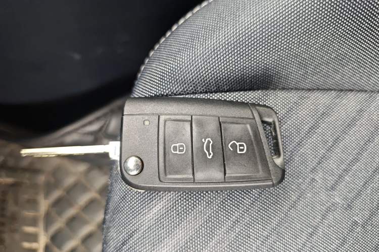 Used Volkswagen Lavida 2025 New Sharp 1.5L Outstanding New Edition Vehicle Key