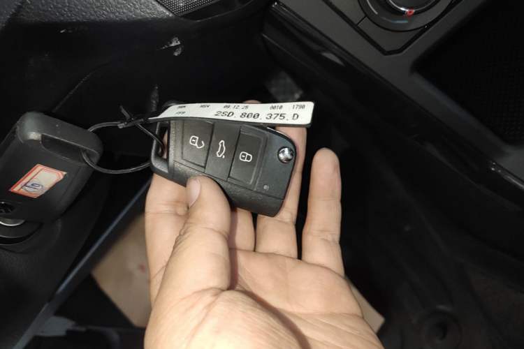 Used Volkswagen Lavida 2025 New Sharp 1.5L Outstanding New Edition Vehicle Key
