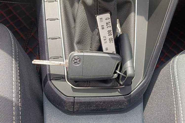 Used Volkswagen Lavida 2025 New Sharp 1.5L Outstanding New Edition Vehicle Key