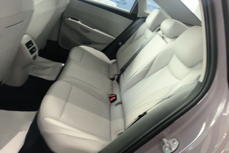Used Volkswagen Lavida 2026 Pro 300TSI Starry Zhi Yi Edition Left Rear Seat
