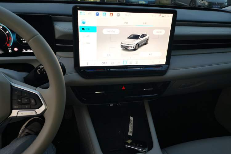 Used Volkswagen Lavida 2026 Pro 300TSI Starry Zhi Yi Edition Audio And AC Panel