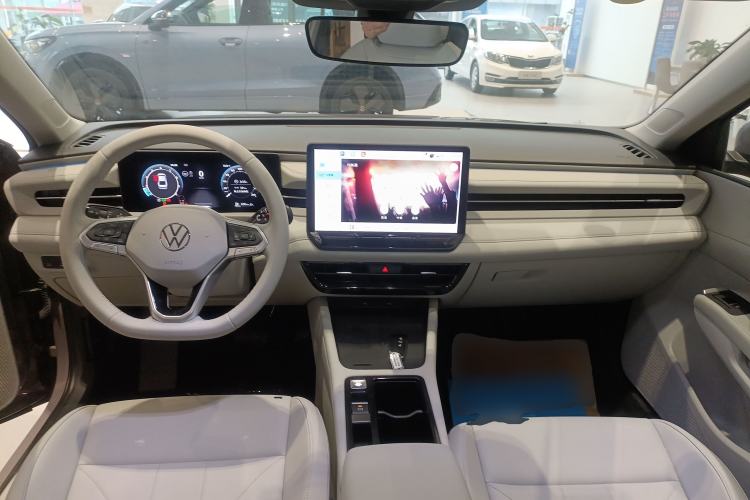 Used Volkswagen Lavida 2026 Pro 300TSI Zhi Yi Edition Center Console