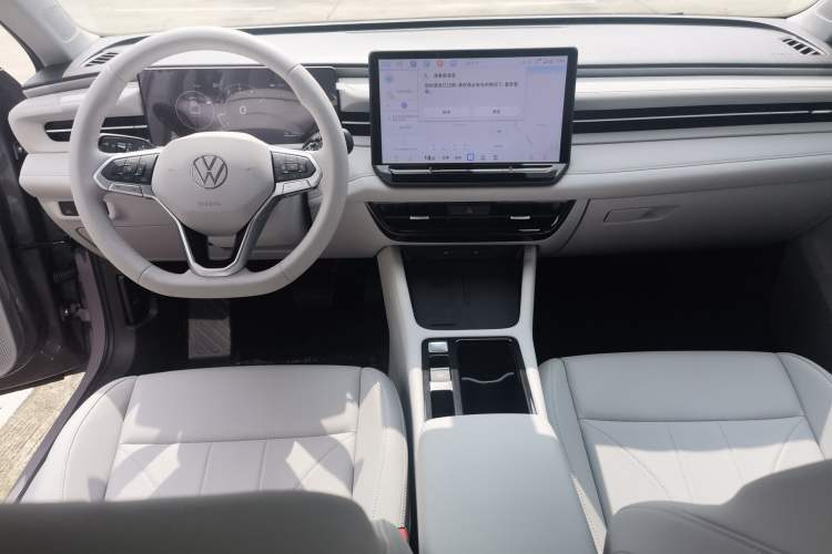 Used Volkswagen Lavida 2026 Pro 300TSI Zhi Yi Edition Center Console