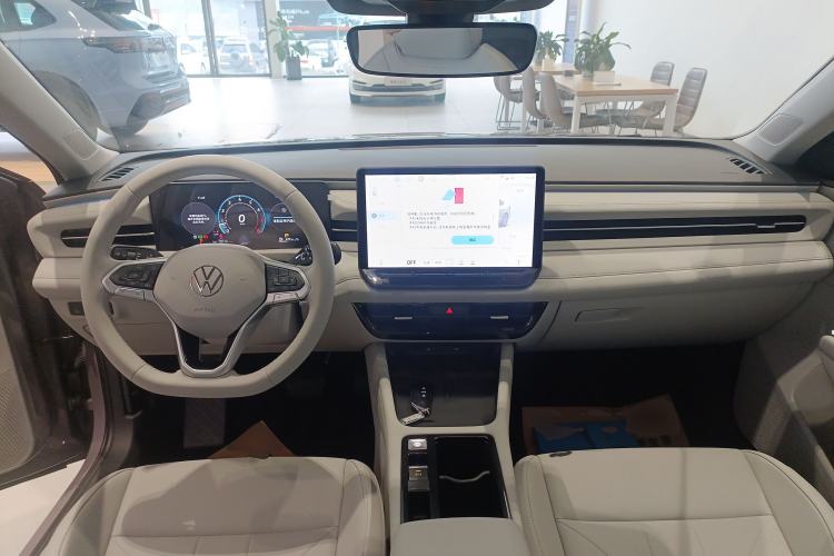 Used Volkswagen Lavida 2026 Pro 300TSI Zhi Yi Edition Center Console