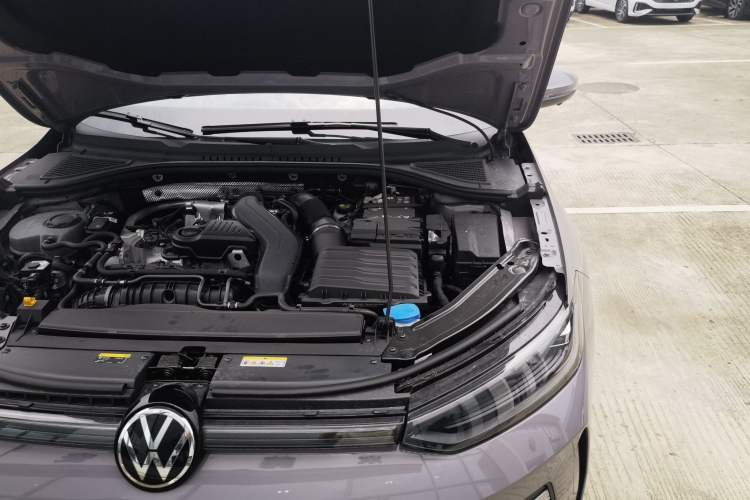 Used Volkswagen Lavida 2026 Pro 300TSI Zhi Yi Edition Engine Bay Left