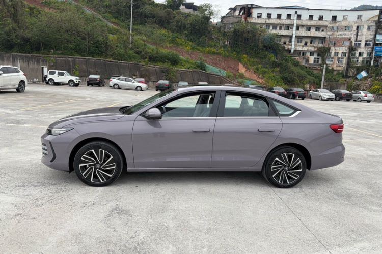 Used Volkswagen Lavida 2026 Pro 300TSI Zhi Yi Edition Exterior 2