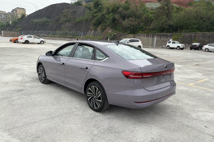 Used Volkswagen Lavida 2026 Pro 300TSI Zhi Yi Edition Exterior 3