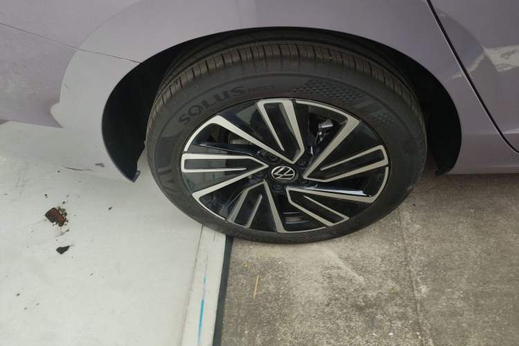 Used Volkswagen Lavida 2026 Pro 300TSI Zhi Yi Edition Exterior 8