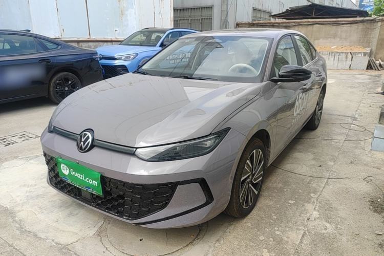Used Volkswagen Lavida 2026 Pro 300TSI Starry Zhi Yi Edition Guazi used car, China used car export, Used car for sale, Used  cars, Cheapest cars for sale