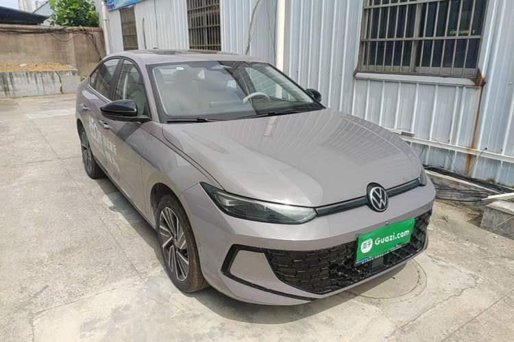 Used Volkswagen Lavida 2026 Pro 300TSI Starry Zhi Yi Edition Front Right 45 Deg