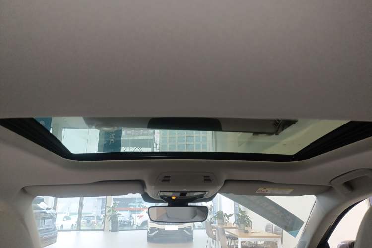 Used Volkswagen Lavida 2026 Pro 300TSI Zhi Yi Edition Headliner