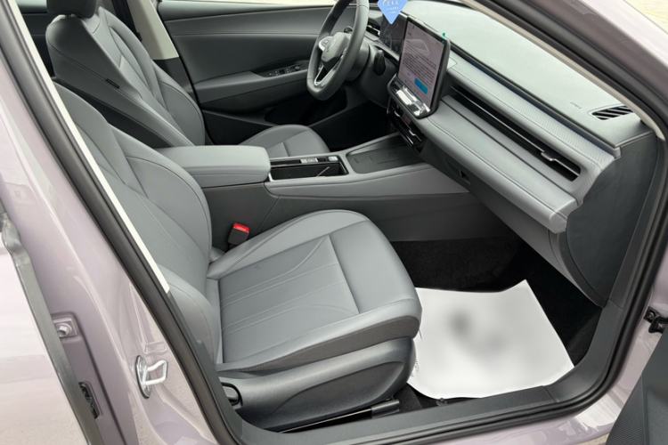 Used Volkswagen Lavida 2026 Pro 300TSI Zhi Yi Edition Interior 5