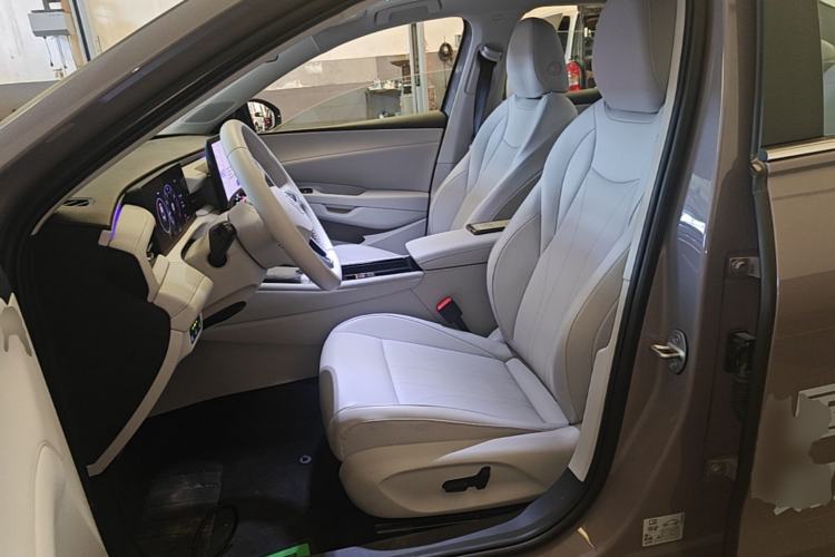 Used Volkswagen Lavida 2026 Pro 300TSI Starry Zhi Yi Edition Left Front Seat