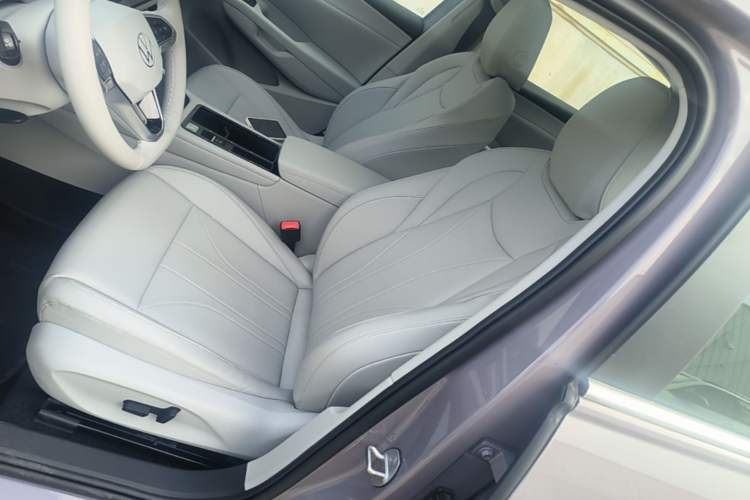 Used Volkswagen Lavida 2026 Pro 300TSI Starry Zhi Yi Edition Left Front Seat