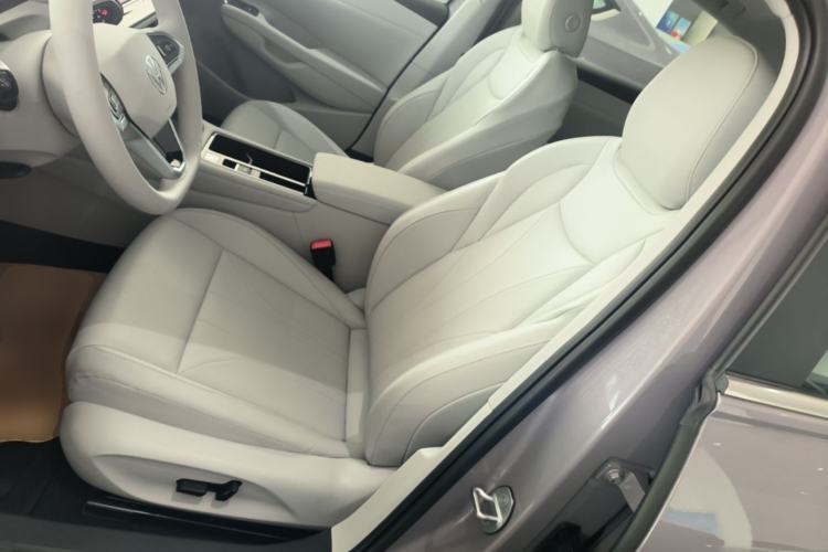 Used Volkswagen Lavida 2026 Pro 300TSI Starry Zhi Yi Edition Left Front Seat