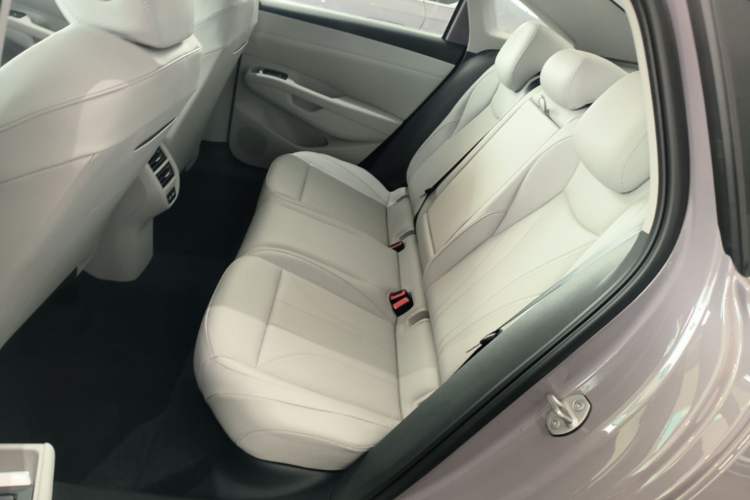 Used Volkswagen Lavida 2026 Pro 300TSI Starry Zhi Yi Edition Left Rear Seat