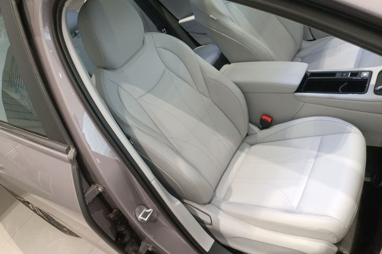 Used Volkswagen Lavida 2026 Pro 300TSI Zhi Yi Edition Right Front Seat