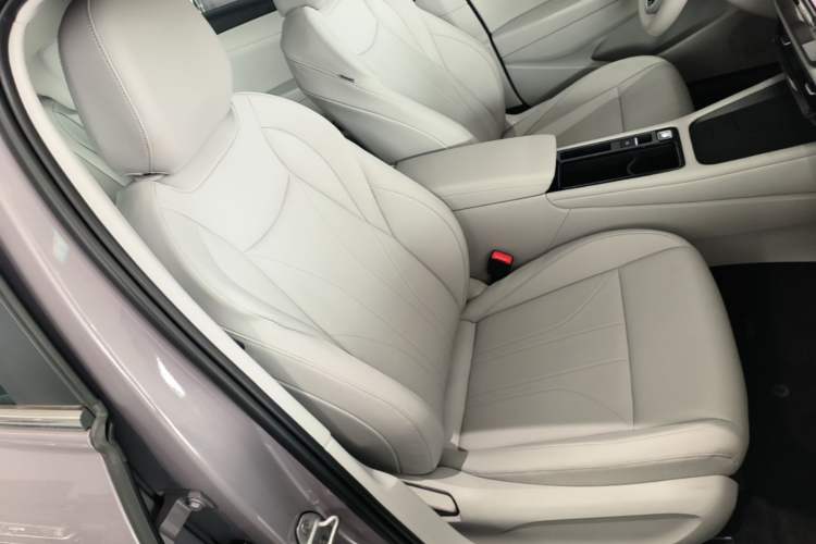 Used Volkswagen Lavida 2026 Pro 300TSI Starry Zhi Yi Edition Right Front Seat