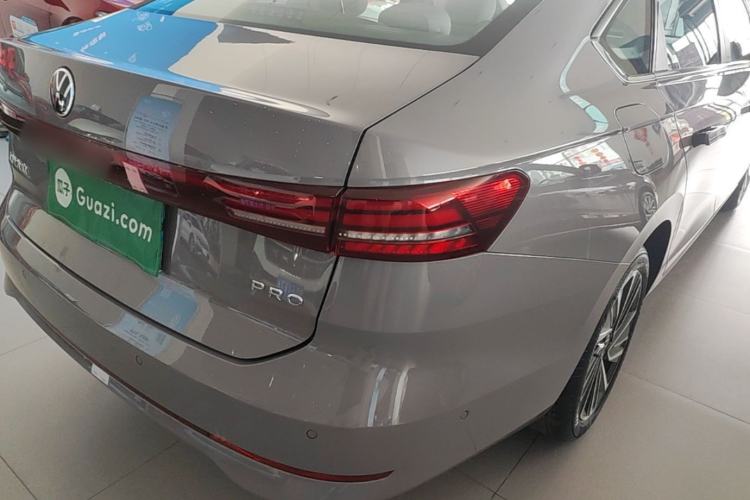 Used Volkswagen Lavida 2026 Pro 300TSI Starry Zhi Yi Edition Right Rear Taillight