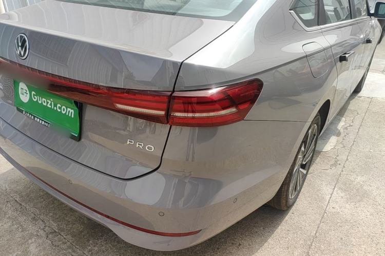 Used Volkswagen Lavida 2026 Pro 300TSI Starry Zhi Yi Edition Right Rear Taillight