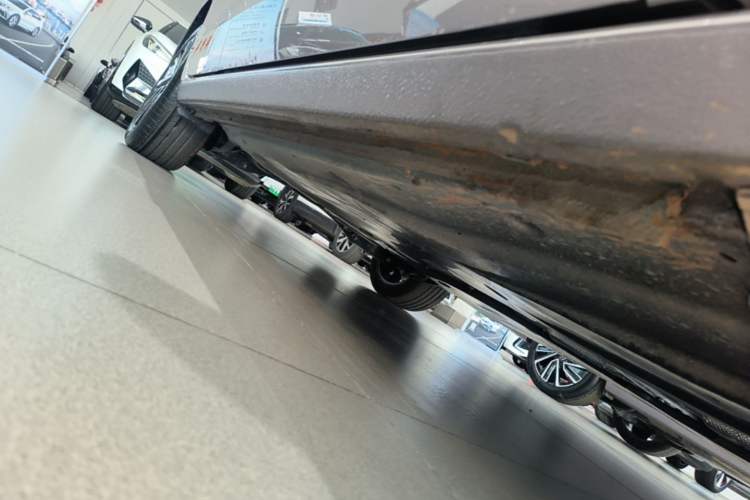 Used Volkswagen Lavida 2026 Pro 300TSI Starry Zhi Yi Edition Right Side Sill