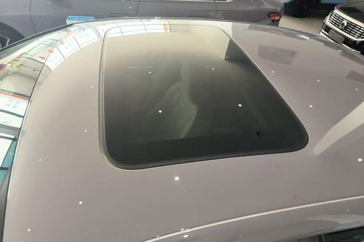 Used Volkswagen Lavida 2026 Pro 300TSI Starry Zhi Yi Edition Roof