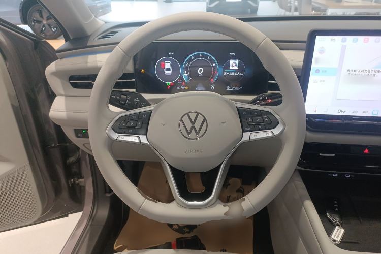 Used Volkswagen Lavida 2026 Pro 300TSI Zhi Yi Edition Steering Wheel