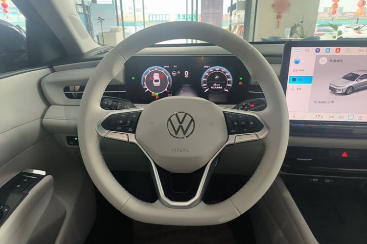 Used Volkswagen Lavida 2026 Pro 300TSI Starry Zhi Yi Edition Steering Wheel