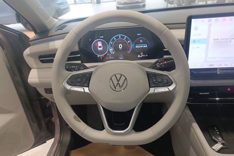 Used Volkswagen Lavida 2026 Pro 300TSI Zhi Yi Edition Steering Wheel