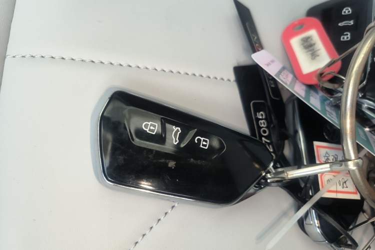 Used Volkswagen Lavida 2026 Pro 300TSI Starry Zhi Yi Edition Vehicle Key