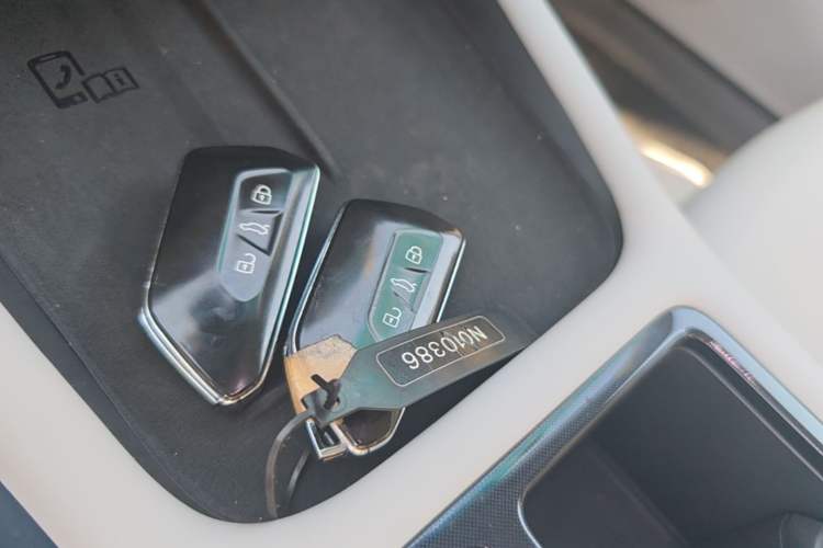 Used Volkswagen Lavida 2026 Pro 300TSI Starry Zhi Yi Edition Vehicle Key