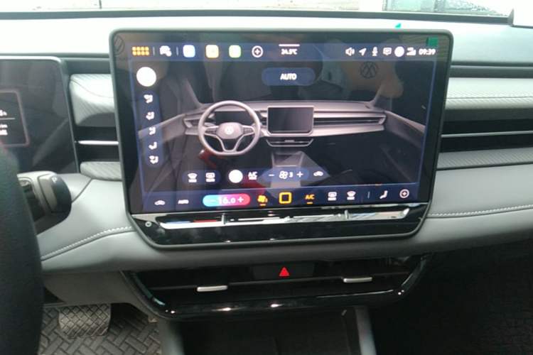 Used Volkswagen Lavida 2026 Pro 1.5L Six Million Edition Audio And AC Panel