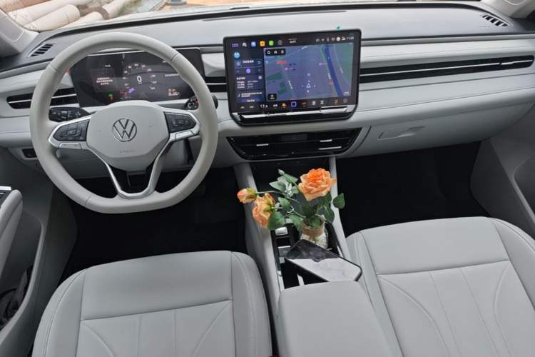Used Volkswagen Lavida 2026 Pro 1.5L Starry Six Million Edition Center Console