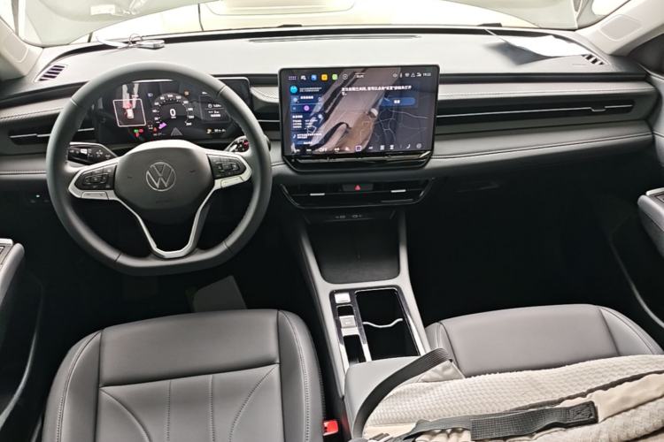 Used Volkswagen Lavida 2026 Pro 300TSI Starry Six Million Edition Center Console