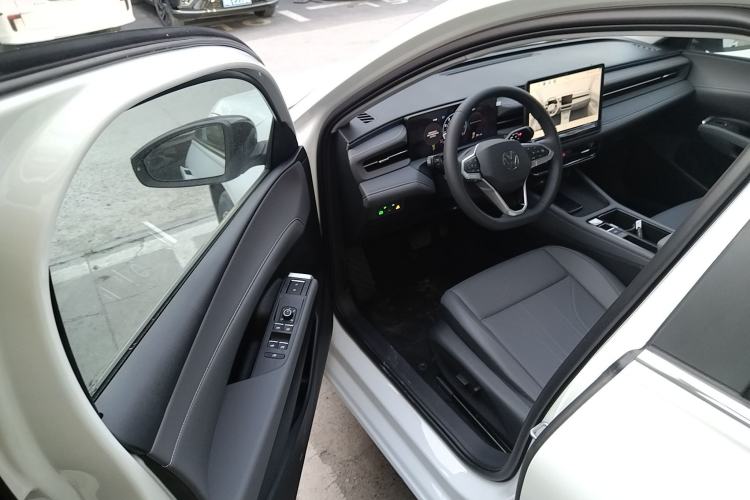 Used Volkswagen Lavida 2026 Pro 300TSI Starry Zhi Yi Edition Driver Seat