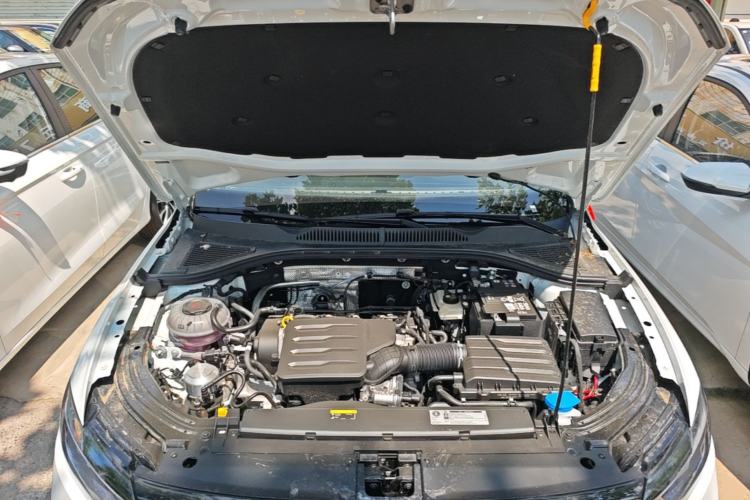 Used Volkswagen Lavida 2026 1.5L Automatic Starry Five-Million Edition Engine Bay