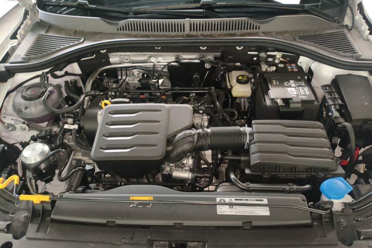 Used Volkswagen Lavida 2026 1.5L Automatic Five-Million Edition Engine Bay