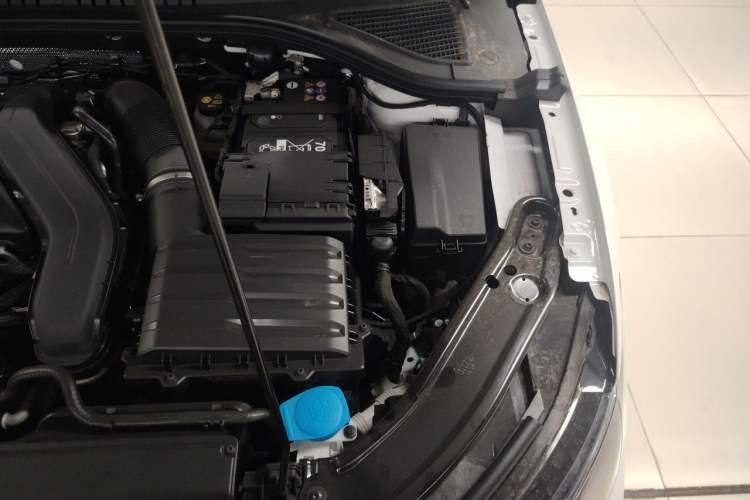Used Volkswagen Lavida 2026 Pro 300TSI Starry Six Million Edition Engine Bay Left