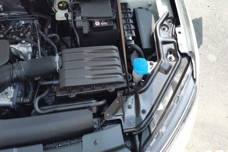 Used Volkswagen Lavida 2026 New Sharp 1.5L Outstanding New Leisure Edition Engine Bay Left