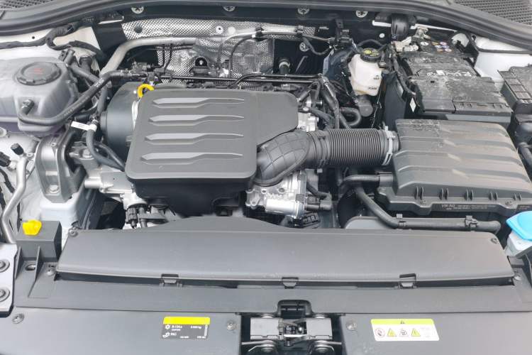 Used Volkswagen Lavida 2026 Pro 1.5L Starry Six Million Edition Engine Bay