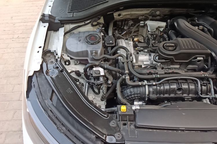 Used Volkswagen Lavida 2026 Pro 300TSI Starry Six Million Edition Engine Bay Right