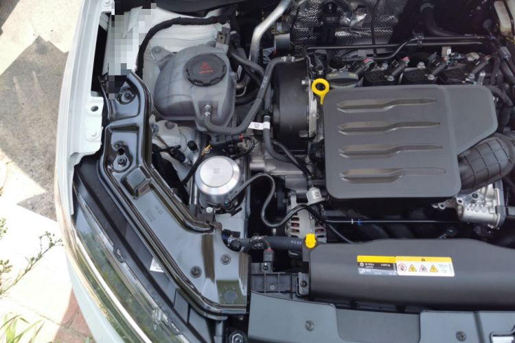 Used Volkswagen Lavida 2026 New Sharp 1.5L Outstanding New Leisure Edition Engine Bay Right