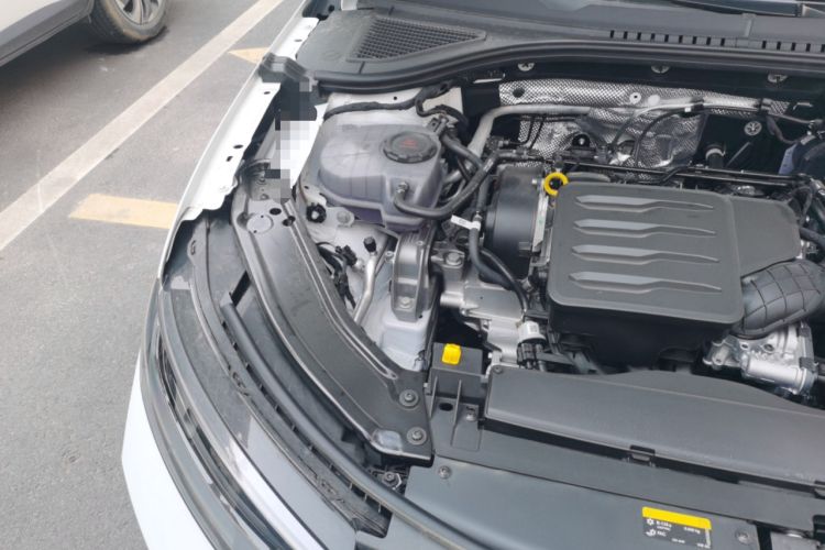 Used Volkswagen Lavida 2026 Pro 1.5L Starry Six Million Edition Engine Bay Right
