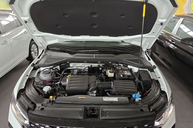 Used Volkswagen Lavida 2026 1.5L Automatic Starry Five-Million Edition Engine Bay